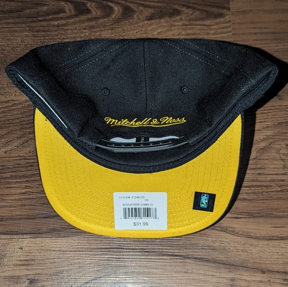 Golden State Warriors Fitted Hat - Picture 2 of 2